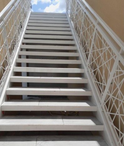 Escalier et garde-corps métalliques